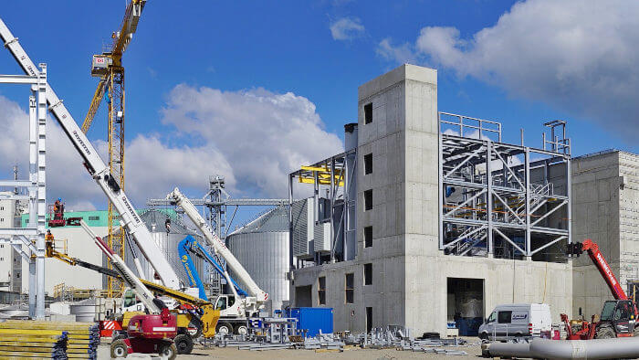 Baustelle mit mobiler Überwachung